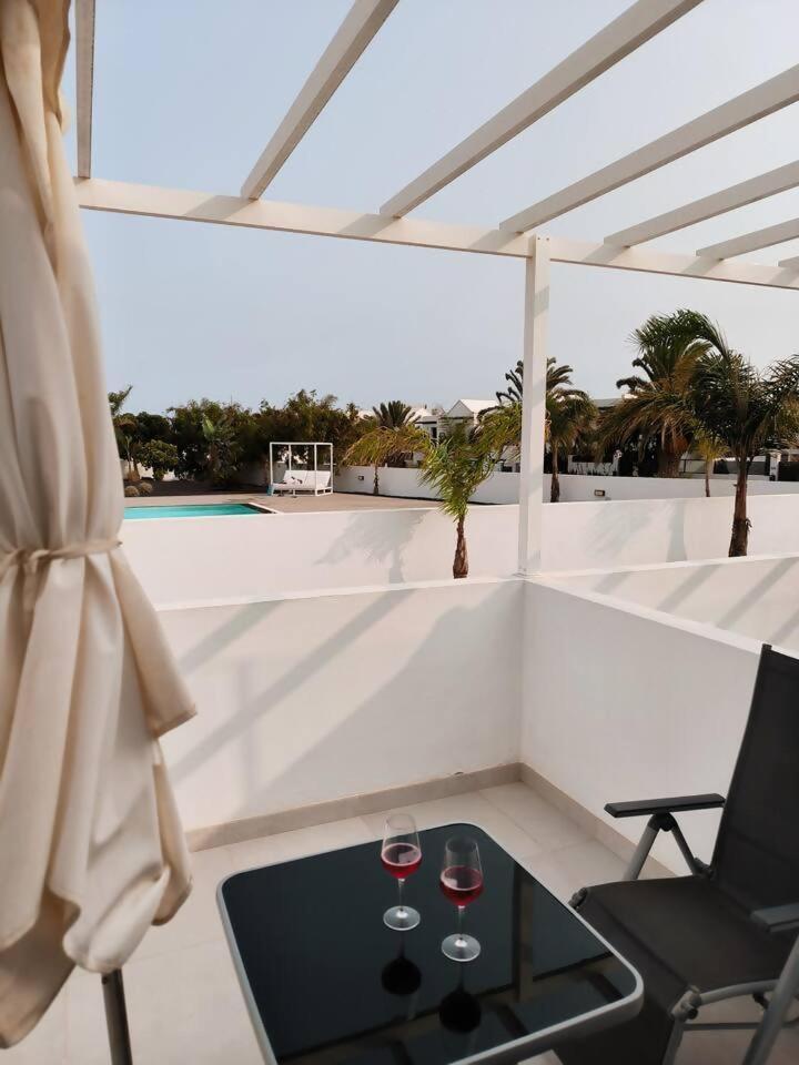 Costa Teguise Wifi Apartment Exterior photo