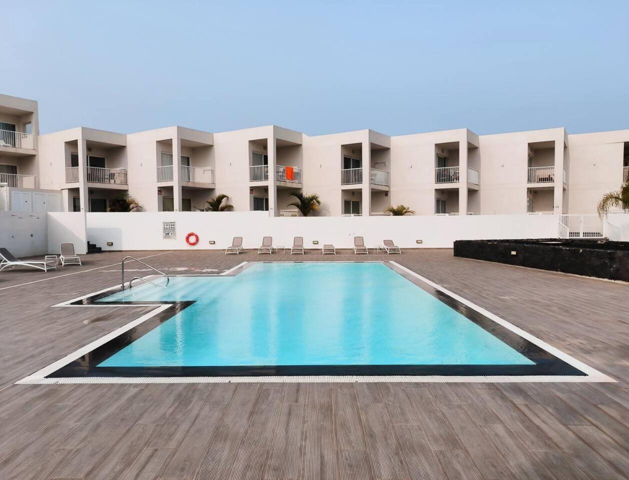 Costa Teguise Wifi Apartment Exterior photo