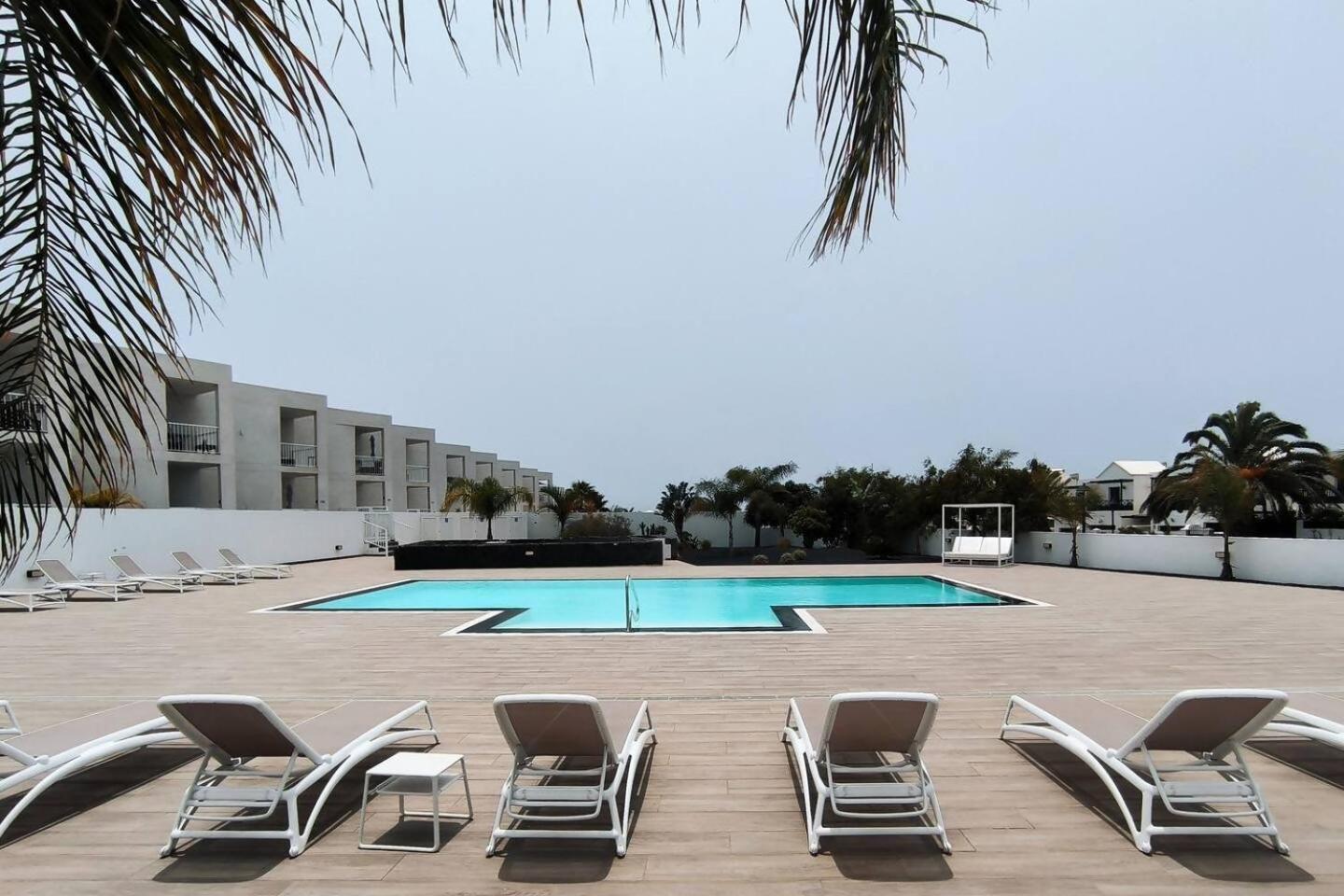 Costa Teguise Wifi Apartment Exterior photo